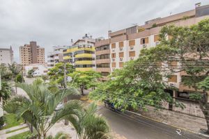 Image 10 - 147992