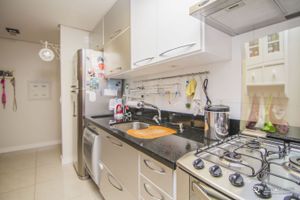 Image 30 - 147992