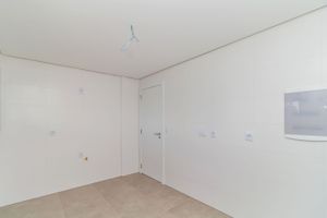 Image 22 - 147999
