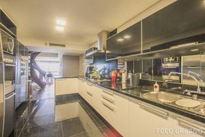 Image 9 - 148051