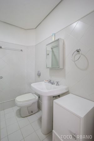 Image 12 - 148051