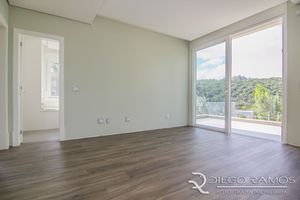 Image 32 - 148704