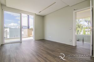 Image 33 - 148704