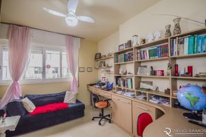 Image 17 - 149015