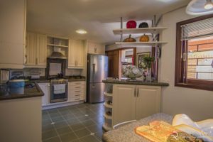 Image 11 - 149312