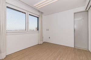 Image 22 - 150072