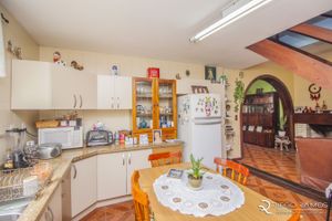 Image 23 - 150742