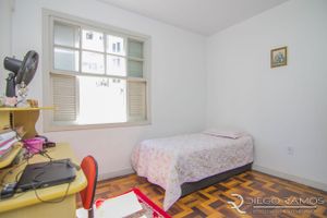 Image 4 - 150915