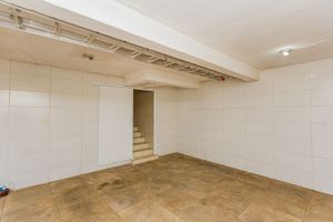 Image 66 - 151180
