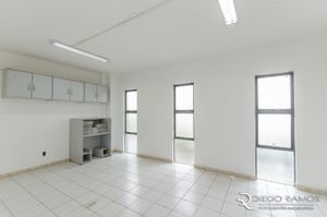 Image 21 - 151181
