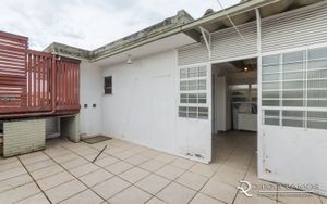 Image 18 - 151572