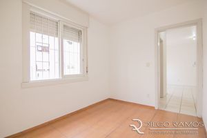 Image 6 - 151805