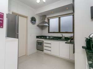 Image 23 - 15190