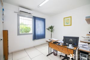 Image 27 - 152032