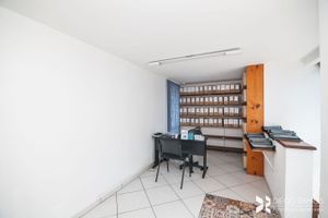 Image 35 - 152032