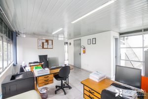 Image 38 - 152032