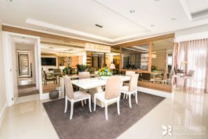 Image 8 - 152931