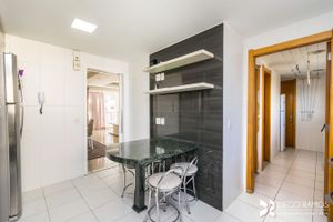 Image 24 - 152931