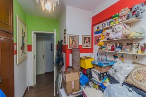 Image 17 - 15304