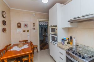 Image 33 - 15304