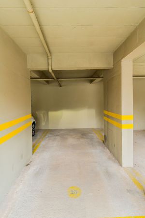 Image 30 - 154006