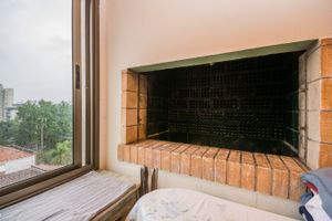 Image 33 - 154010
