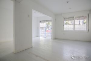 Image 6 - 154758