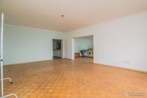 Image 3 - 155720