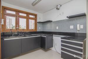 Image 19 - 156092