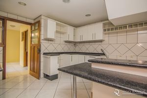 Image 11 - 156600