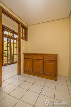 Image 18 - 156600