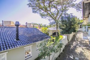 Image 34 - 156600