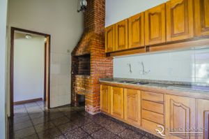 Image 19 - 157320