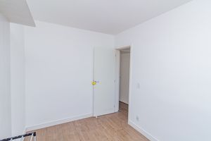 Image 19 - 157512