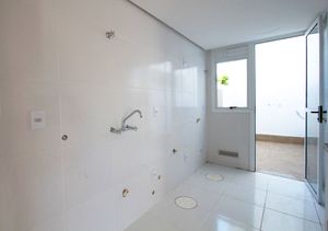 Image 19 - 157527