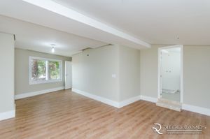 Image 11 - 157851