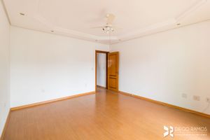 Image 1 - 158303