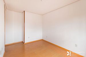 Image 17 - 158303