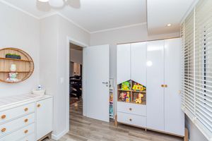 Image 30 - 159544