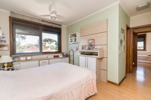 Image 17 - 159815