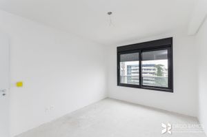 Image 11 - 163140