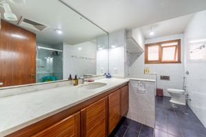 Image 32 - 163416