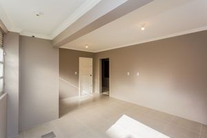 Image 32 - 164013