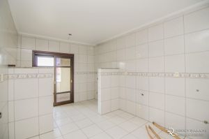Image 24 - 164020