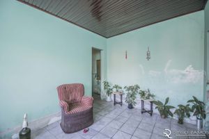 Image 17 - 164050