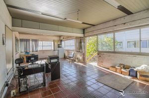 Image 6 - 164610