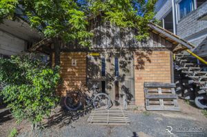 Image 8 - 164610