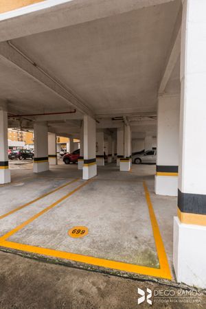 Image 17 - 164944