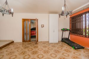 Image 38 - 165043