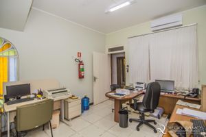 Image 17 - 165090